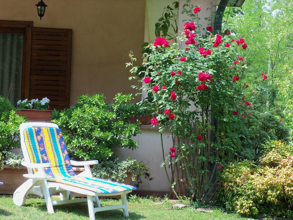 Bed&Breakfast Il Ciliegio Fiorito Somma Lombardo Bagian luar foto